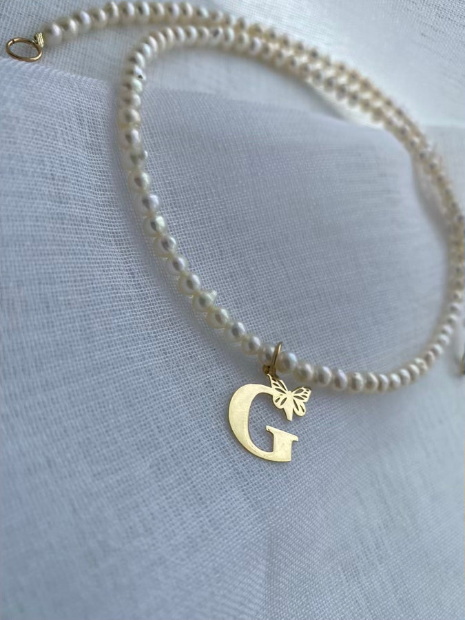 ALL LETTERS   14k gold Letter with clear  string size 39cm necklace