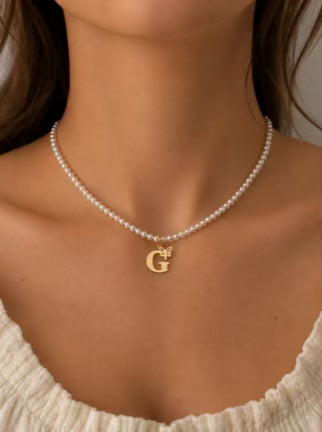 ALL LETTERS   14k gold Letter with clear  string size 39cm necklace
